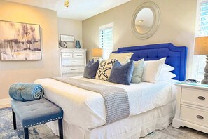 3 bedrooms, iron/ironing board, WiFi, bed sheets - Private beach access, tennis retreat, 8 guests (Miramar Beach)