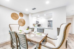 Dining - Exclusive 2BR condo, steps to beach & pool (Miramar Beach)