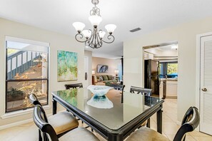Dining - Beach access + resort amenities at TOPS'L (Miramar Beach)