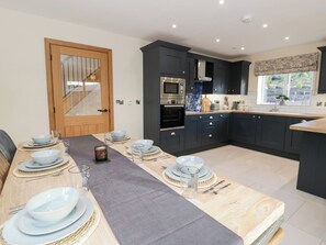 Dining - Beudy (Aberystwyth)