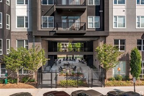 Exterior - Landing | Amazing 2BD, Courtyard, Clubhouse (Decatur)