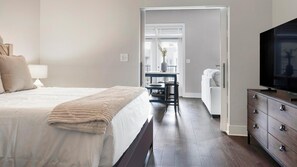 Desk, iron/ironing board, WiFi, bed sheets - Landing | Stunning 1BD, Gym, Clubhouse (Decatur)