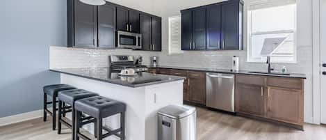 Refrigerador y comedor