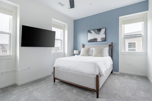 Schreibtisch, Bügeleisen/Bügelbrett, WLAN, Bettwäsche