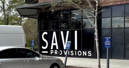 2-bedroom 2-bath Luxury Comfort apartment in Atlanta with AC and fitness room