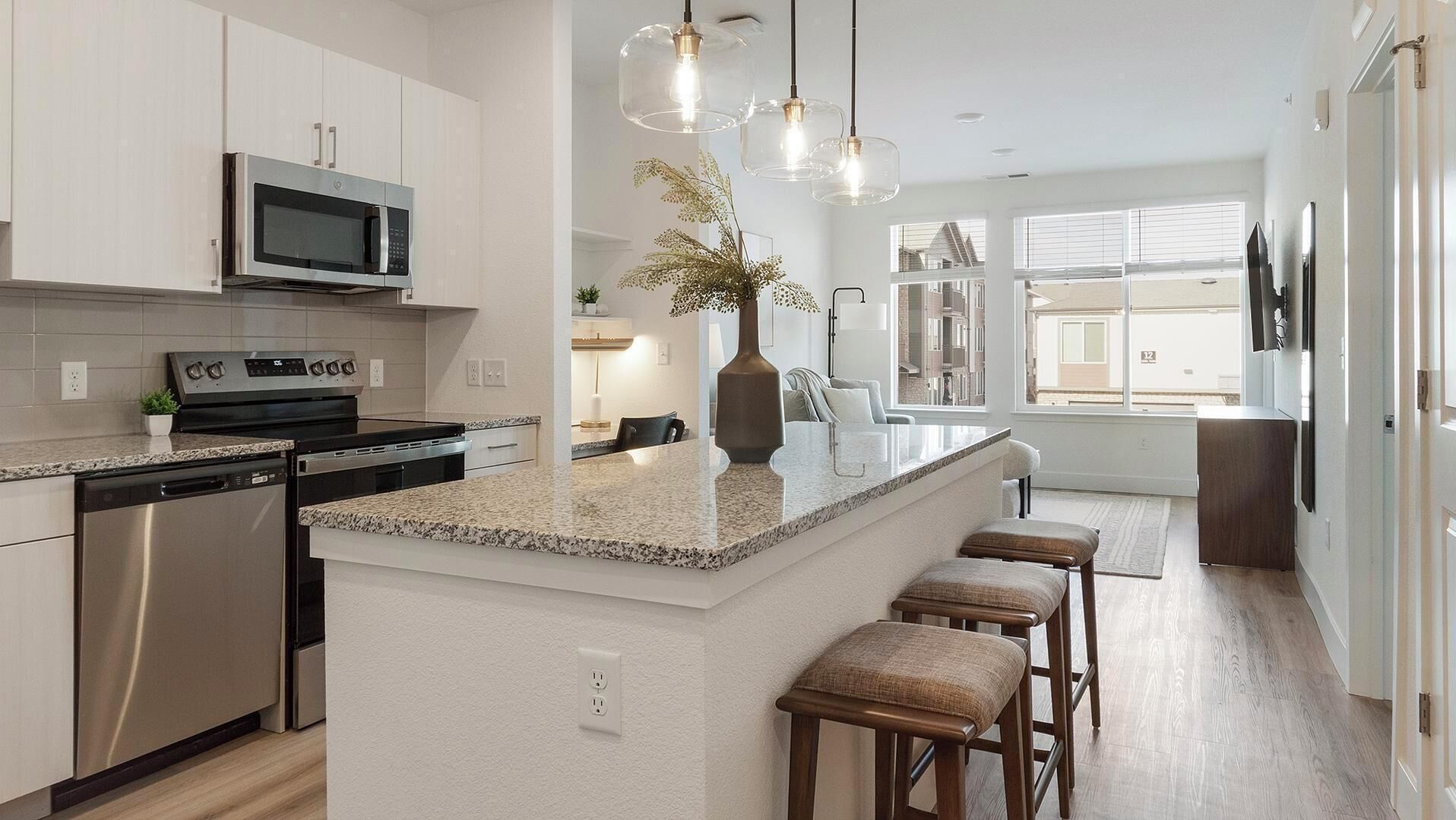 Kühlschrank, Esstisch