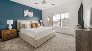 Desk, iron/ironing board, WiFi, bed sheets - Landing | Beautiful 2BD, Gym, Courtyard (Austin)