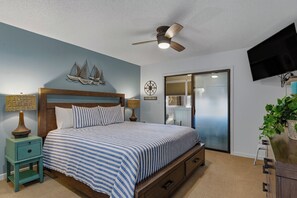 2 bedrooms, iron/ironing board, free WiFi, bed sheets - ☀️Great Location | Walk to Beach | Heron Pointe B-8☀️ (Myrtle Beach)