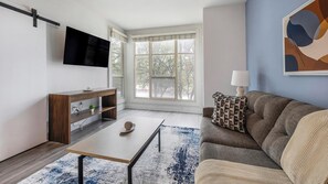 Smart TV - Landing | Incredible 1BD, Courtyard, Gym (Austin)