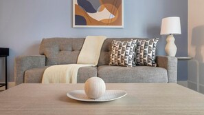 Smart TV - Landing | Chic 1BD, Courtyard, Gym (Austin)