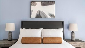 1 bedroom, desk, iron/ironing board, WiFi - Landing | Beautiful 1BD, Pool, Clubhouse (Austin)