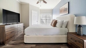 Desk, iron/ironing board, WiFi, bed sheets - Landing | Beautiful 2BD, Pool, Clubhouse (Austin)