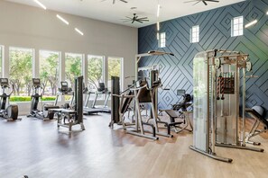 Fitness facility - Landing | Modern 2BD, Pool, Courtyard (Austin)