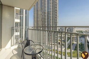 Luxury Apartment, Balcony, Canal View | Balcony - 17 Icon Bay Creek Harbour near Downtown (Dubai)