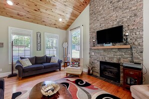 TV, fireplace, DVD player, offices