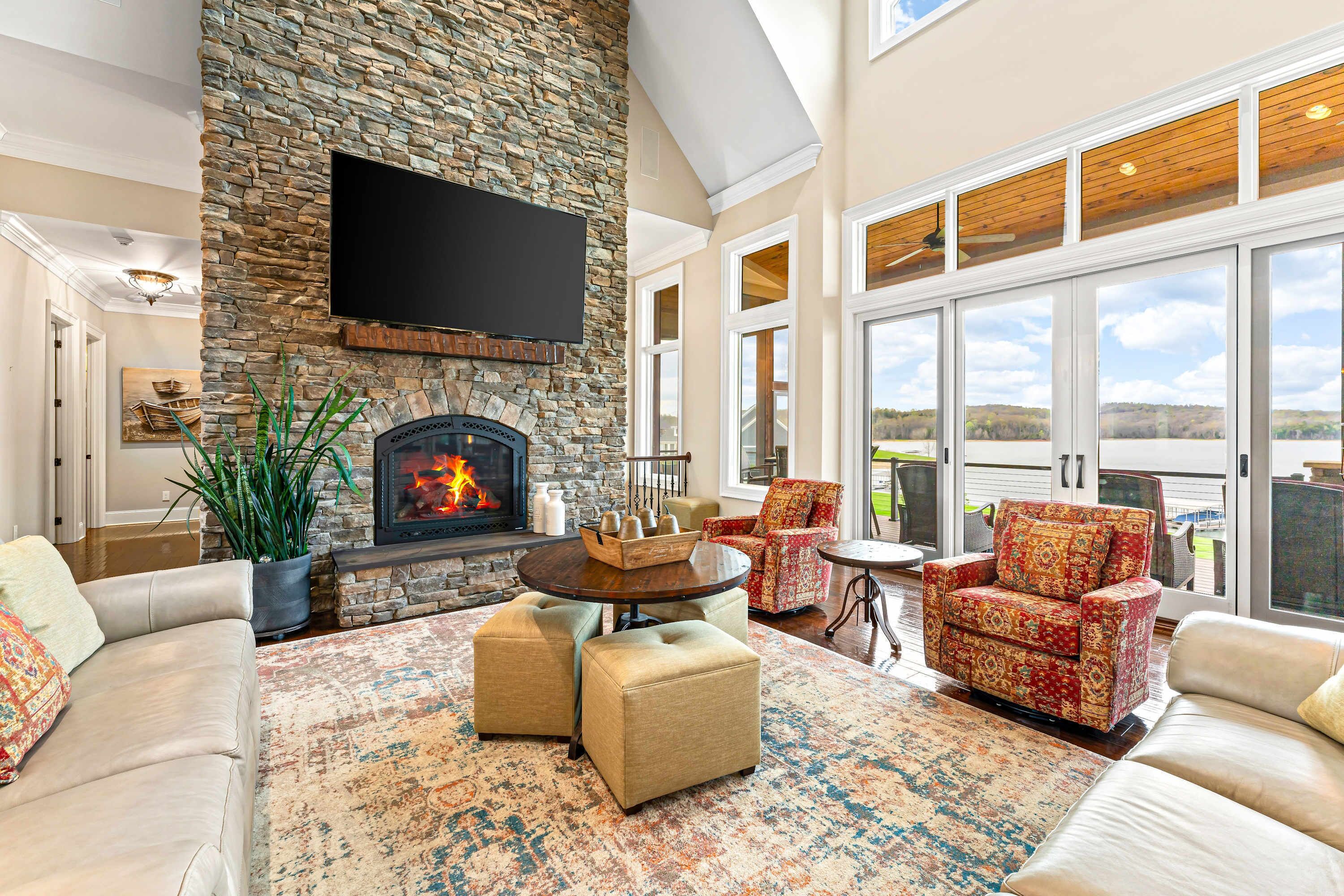 TV, lareira, videogames, DVD player