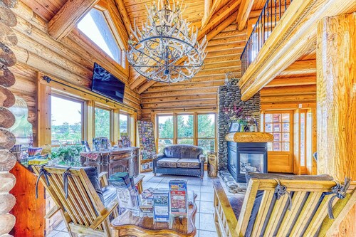 Golf Course Condo, Sleeps 4, Fireplace, Sauna, Pool