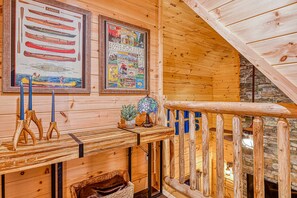 Interior - Luxury Creekside Chalet w/ Free Attraction Tickets & Hot Tub - Walk to Downtown (Gatlinburg)