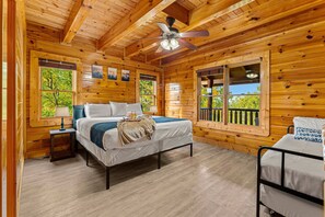 12 bedrooms, iron/ironing board, WiFi, bed sheets - Spacious Cabin, for 58・Dual 7 Person Hot Tub・Games (Sevierville)