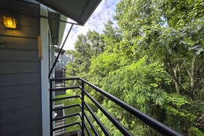 Property grounds - Gatlinburg Condo, for 6・Pools・Hot Tub・Lovely Views (Gatlinburg)