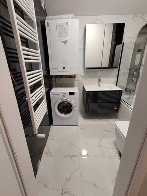 Shower, hair dryer, bidet, towels - Ideal for groups, job, families Chopin airport and Warsaw Expo (Falenty Nowe)