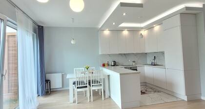 Ideal for groups, job, families Chopin airport and Warsaw Expo