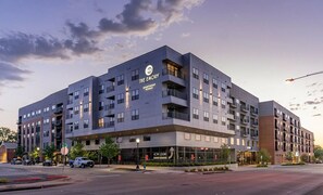 Exterior - Landing | Incredible 2BD, Gym, Pool (Plano)