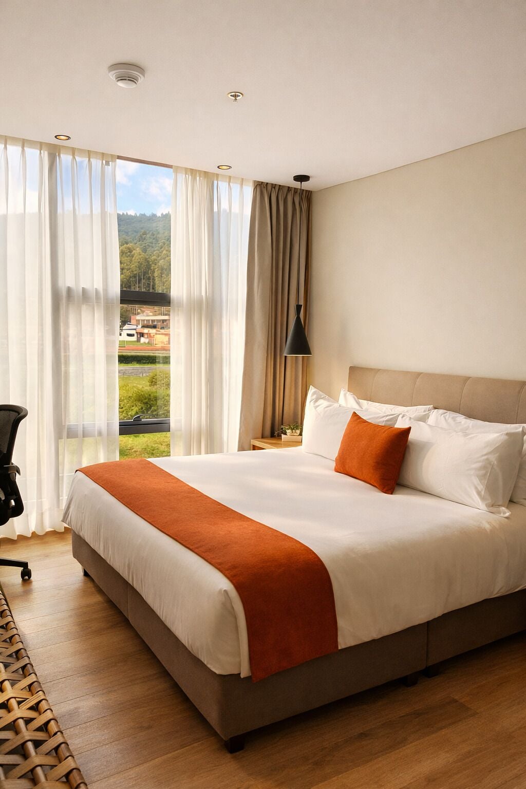 Standard Room | In-room safe, desk, free WiFi