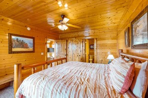 1 bedroom, iron/ironing board, internet, bed sheets - Charming Cabin, Sleeps 4, Mtn Views, Hot Tub, Games (Pigeon Forge)
