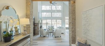 Landing | Stylish 3BD, Gym, Pool