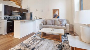 Smart TV - Landing | Stylish 1BD, Courtyard, Gym (Baltimore)