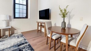 Dining - Landing | Stylish 1BD, Courtyard, Gym (Baltimore)
