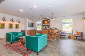 Interior - Landing | Chic 1BD, Courtyard (Springfield)