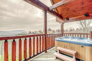 Outdoor spa tub - 2 Story Homey Cabin, Sleeps 6, Hot Tub, Shared Pool (Pigeon Forge)