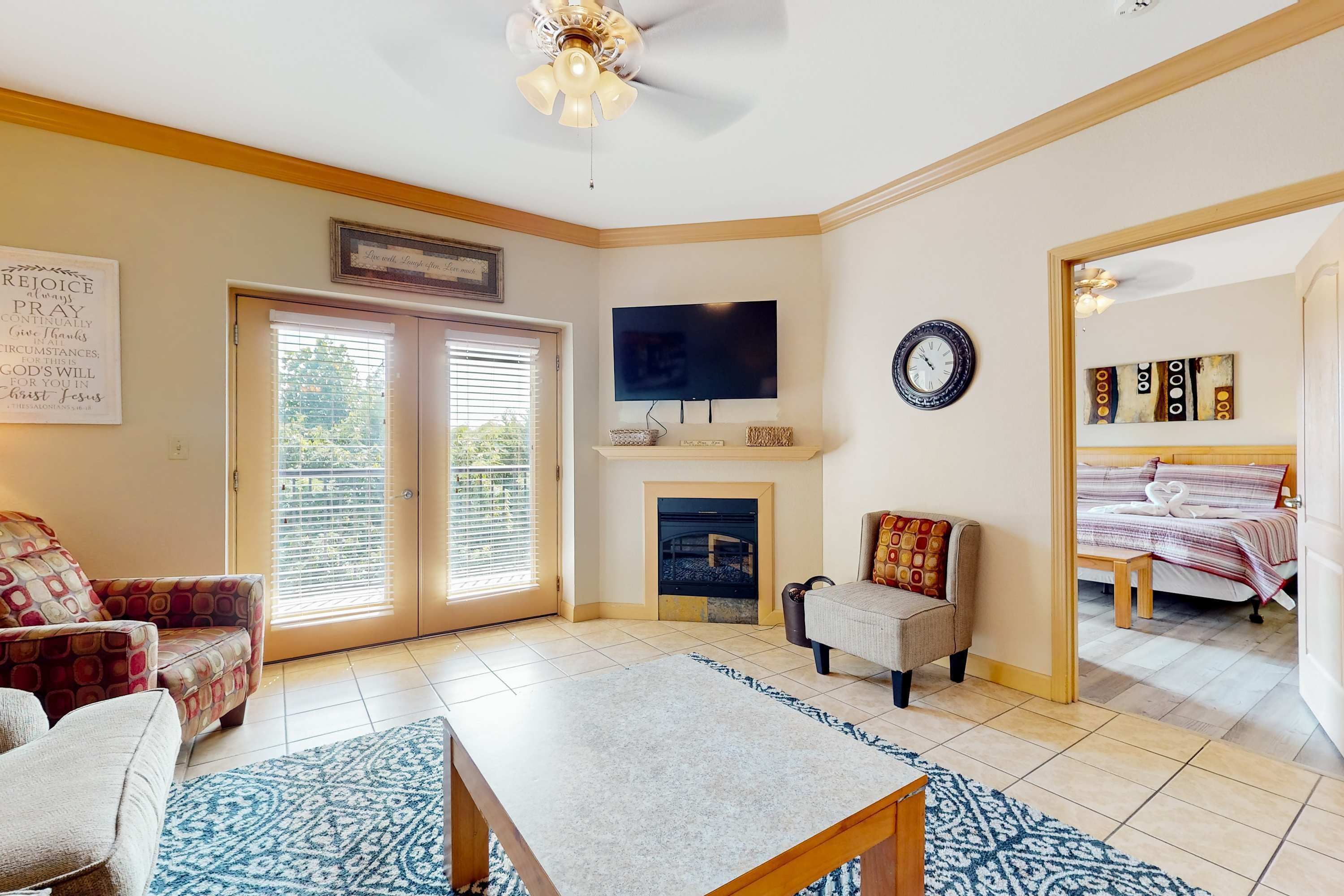 TV, fireplace, DVD player, offices