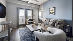 Smart TV - Landing | Modern 2BD, Clubhouse, Gym (Nashville)