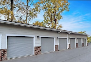 Exterior - Landing | Modern 2BD, Clubhouse, Gym (Nashville)