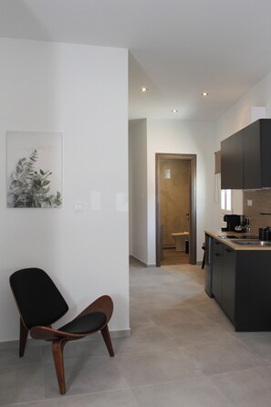 Junior Suite | Blackout curtains, soundproofing, iron/ironing board, free WiFi