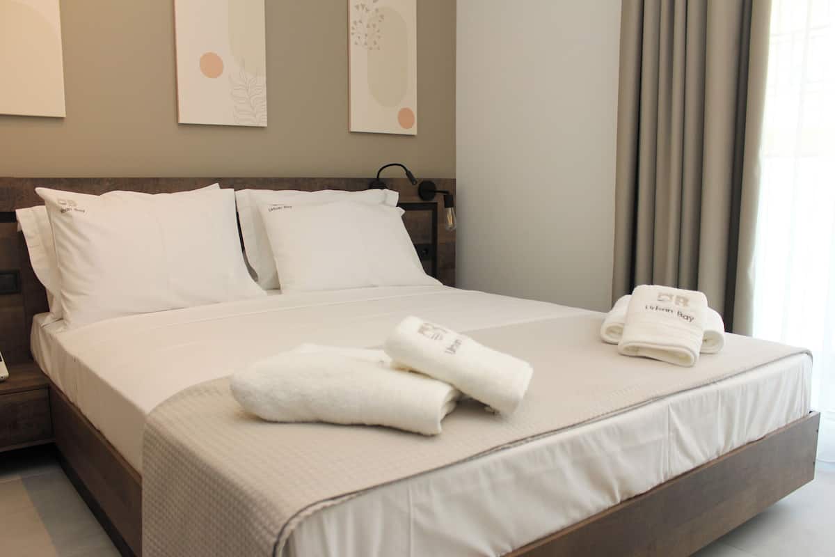 Double Room with Balcony | Blackout drapes, soundproofing, iron/ironing board (on request)