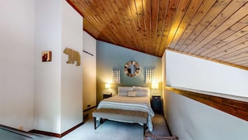 Tabla de planchar con plancha, wifi, ropa de cama