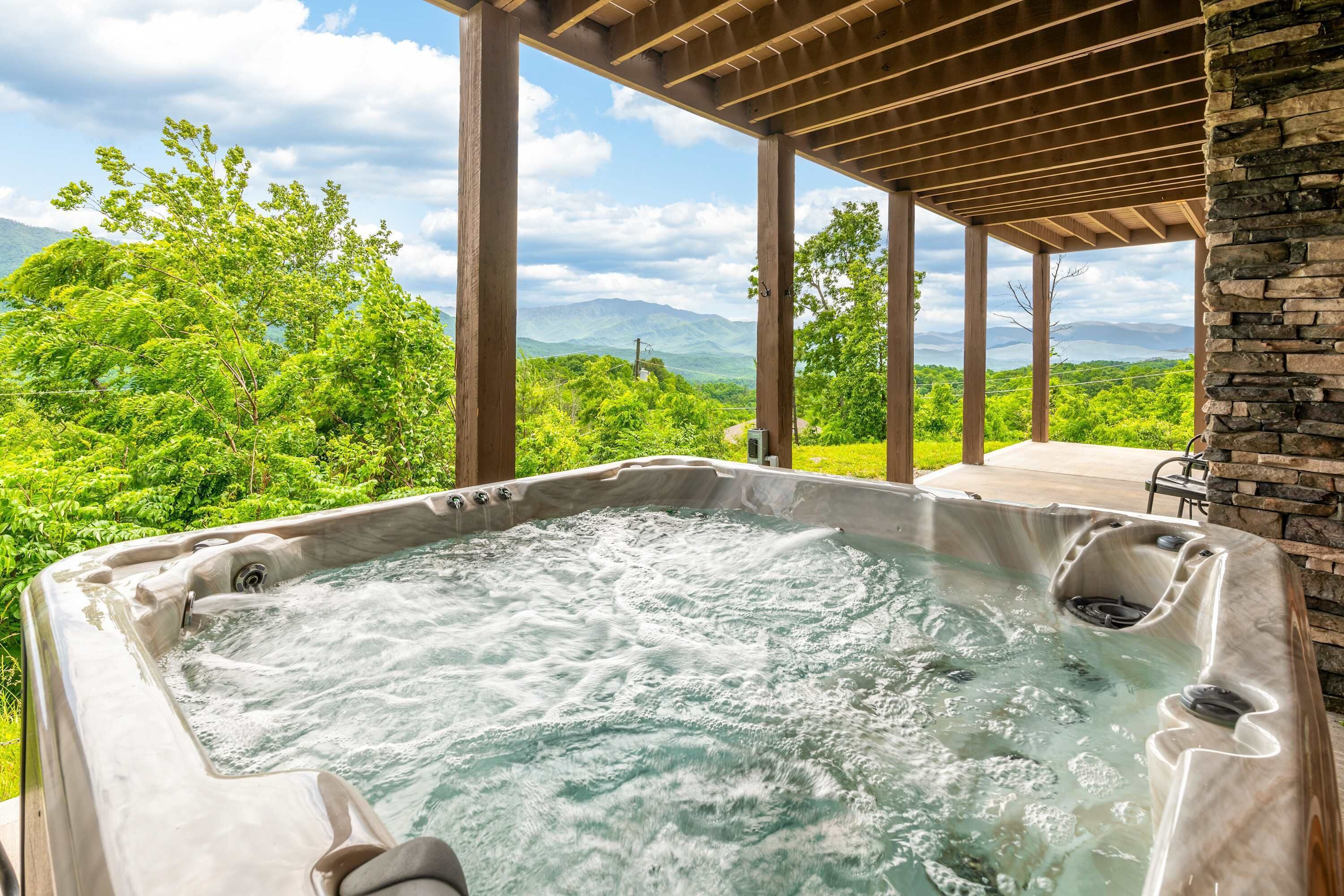 Outdoor spa tub