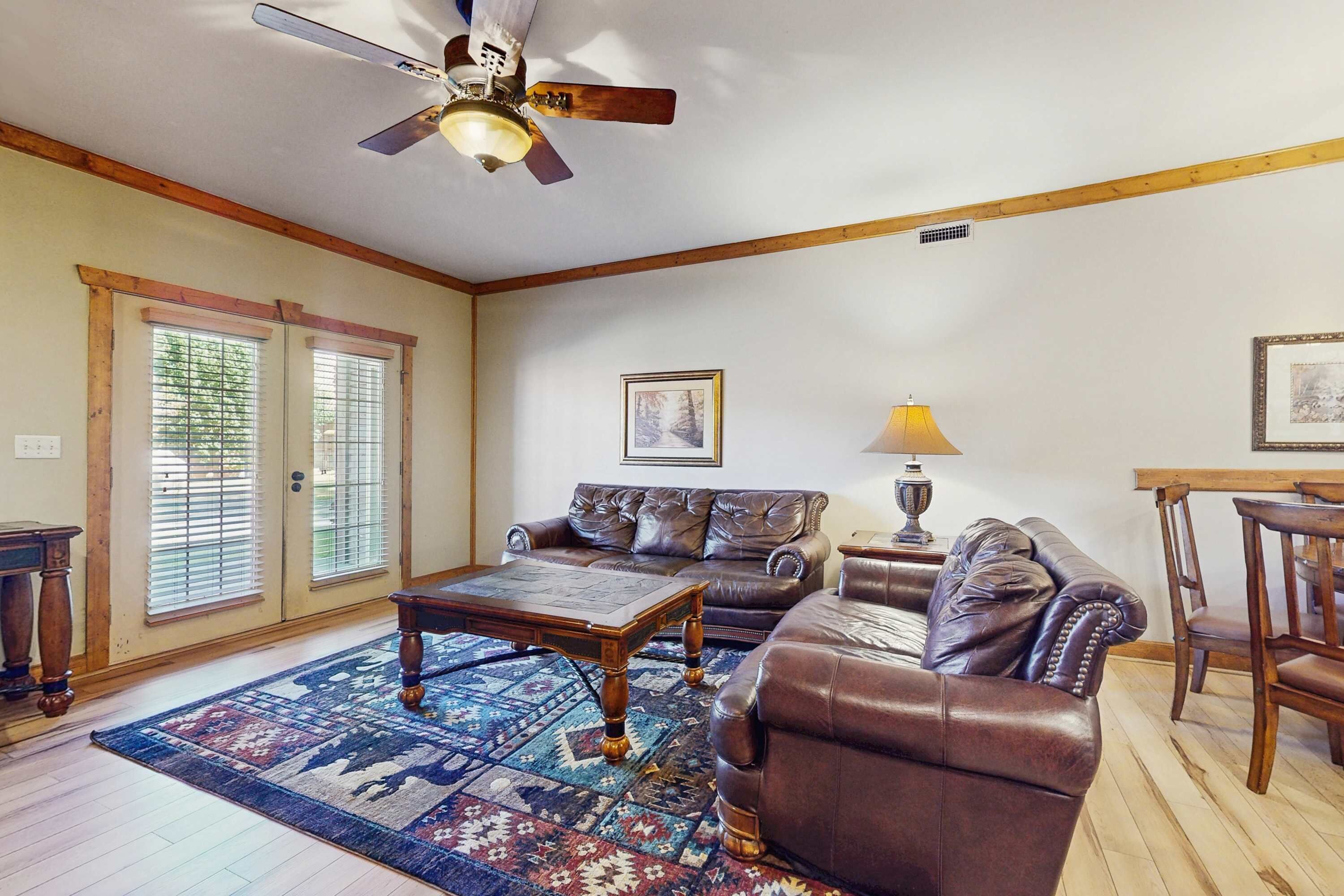 TV, fireplace, offices