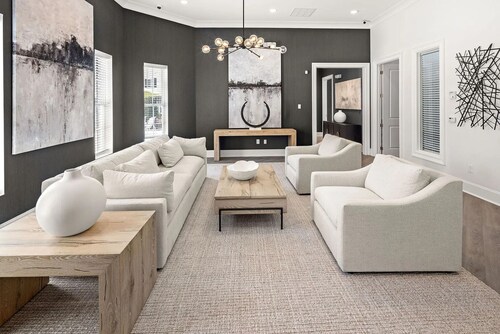 Landing | Spectacular 2BD, Clubhouse, Gym