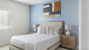 Desk, iron/ironing board, WiFi, bed sheets