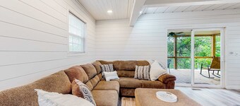Dog Welcome Waterfront Home, Sleeps 12, Firepit