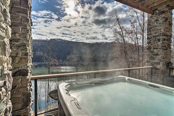 Bain à remous extérieur