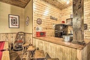 Dining - Lakefront Cabin, Sleeps 16, Dock, FirePit, Hot Tub (New Tazewell)