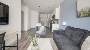 Smart TV - Landing | Chic 1BD, Clubhouse, Gym (Nashville)