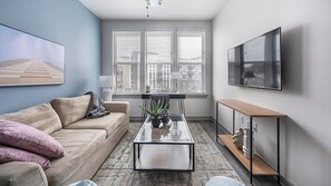 Smart TV - Landing | Incredible 1BD, Pool, Clubhouse (Nashville)