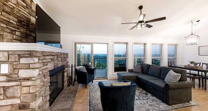 Panoramic Lake Norris Views, Sleeps 12・Deck・Games